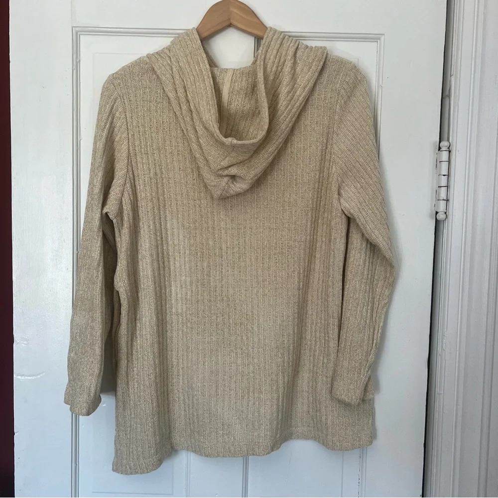 SOFT SURROUNDINGS Cream Hoodie in Size Medium - Picture 2 of 6